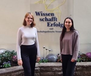Herzlich willkommen im Team Alisha und Julia!