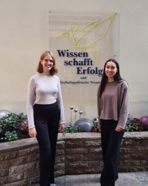 Werkstudentinnen Alisha und Julia